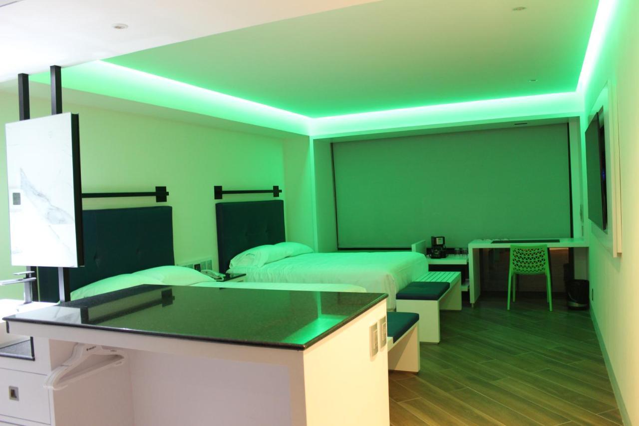 Weenjoy Hotels Grand Prix Aeropuerto Cdmx เม็กซิโกซิตี้ ภายนอก รูปภาพ